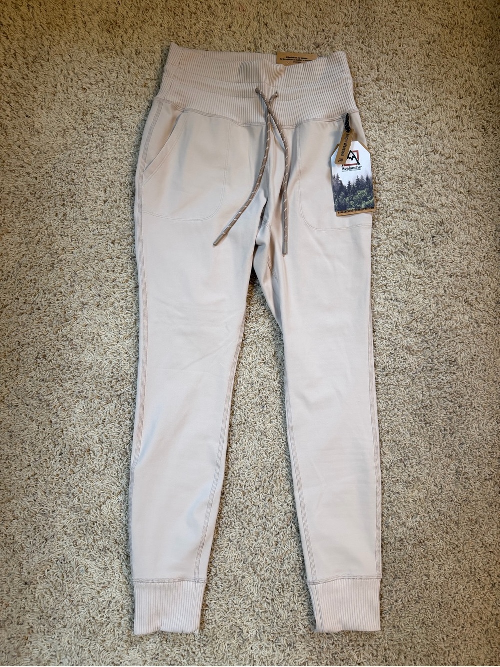 Avalanche NWT pants hiking